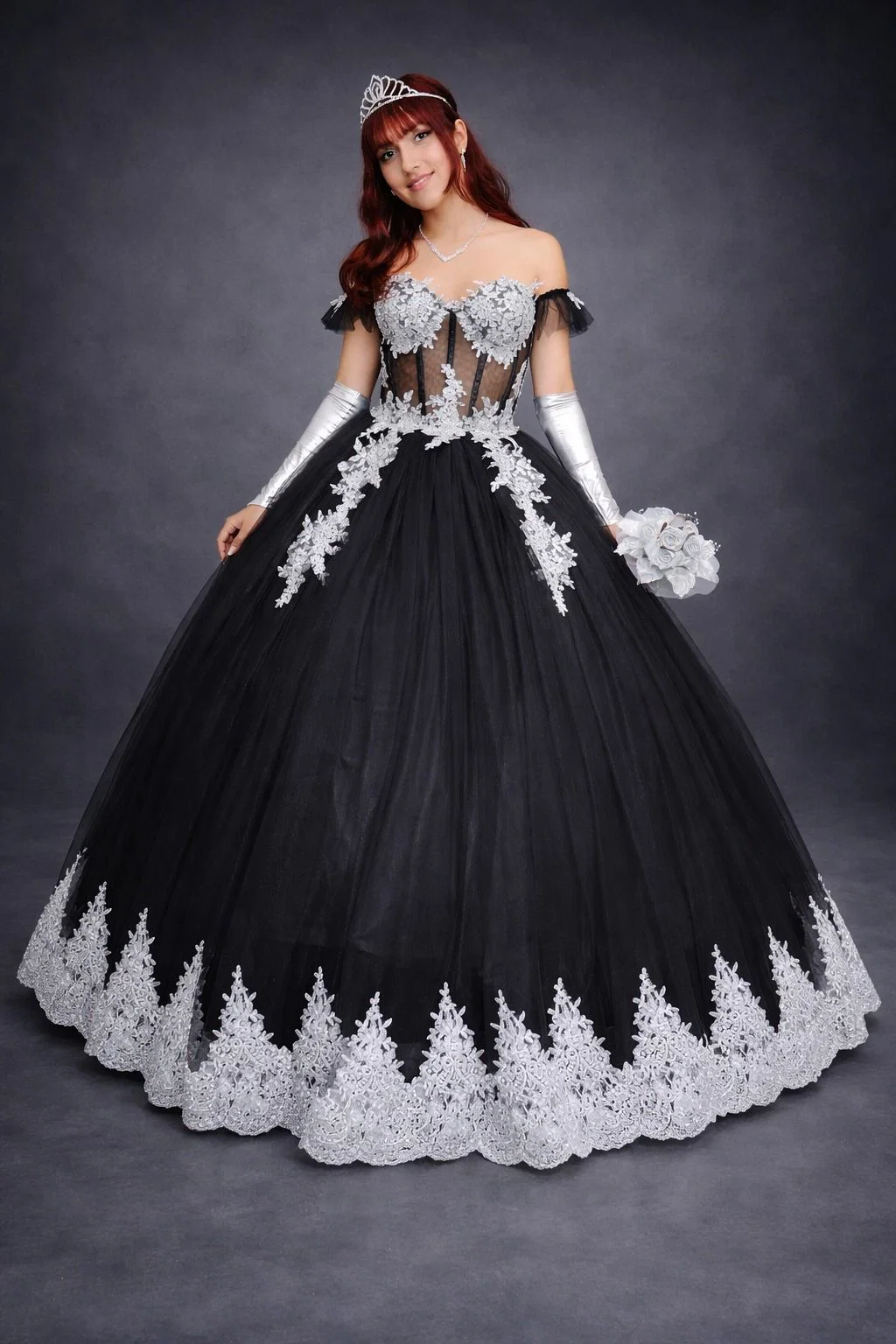 Vestido Quinceaños Negro con Plata - vista 2